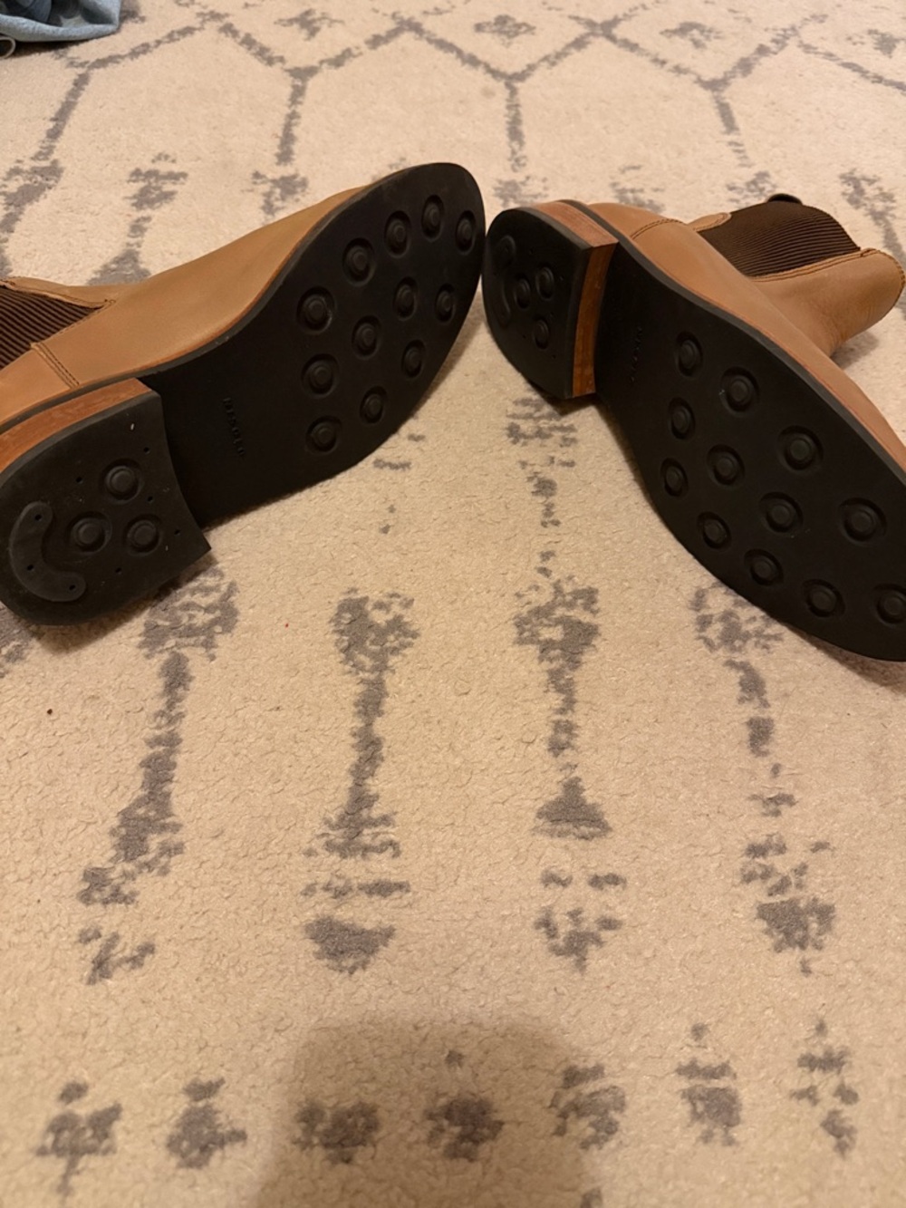 Nisolo Carmen Chelsea Boot in Almond US women’s size 9 - Picture 7 of 7